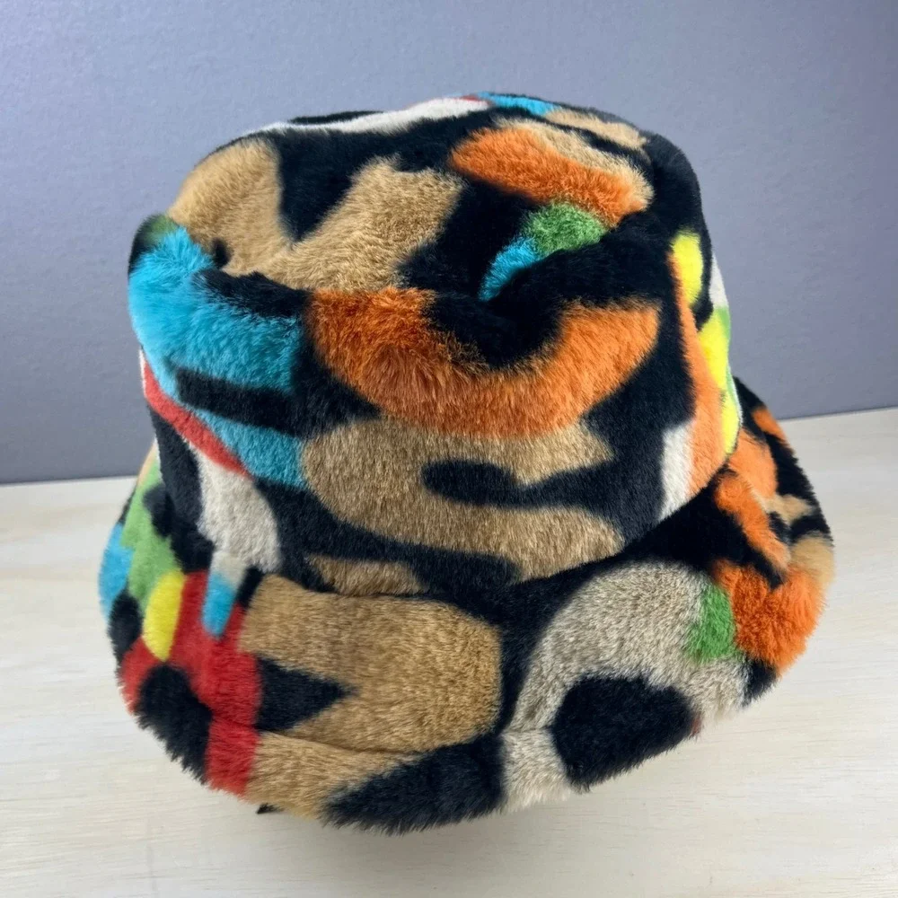 Multicolor Faux Fur Bucket Hat Abstract Pattern Streetwear Plush Winter Cap